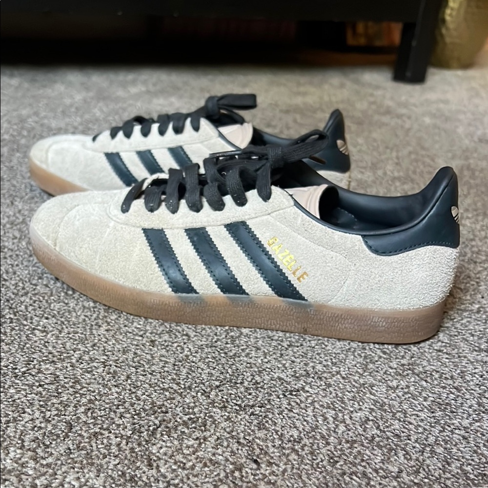 Adidas Gazelle Sneakers sz 6 men’s